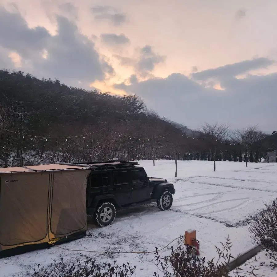 랭글러 JK 루프랙+ARB어닝+후방브라켓+어닝룸