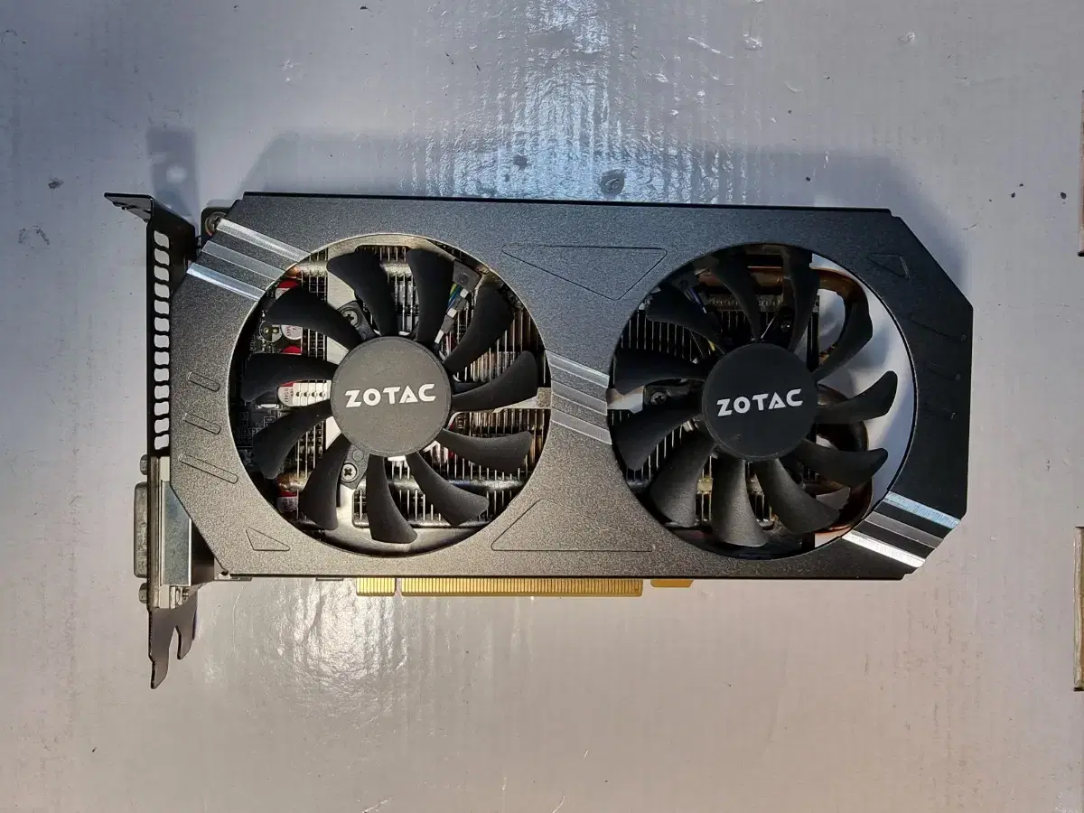 그래픽카드 / ZOTAC  GTX970  4GB / 직거래 만