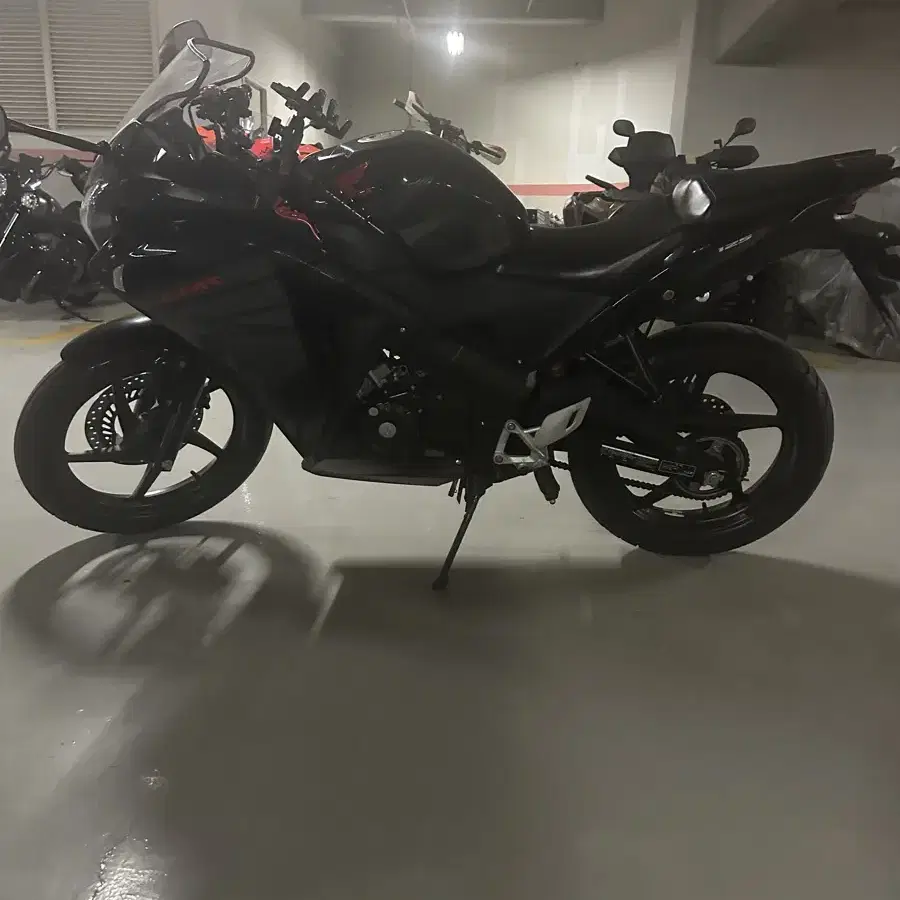 cbr125