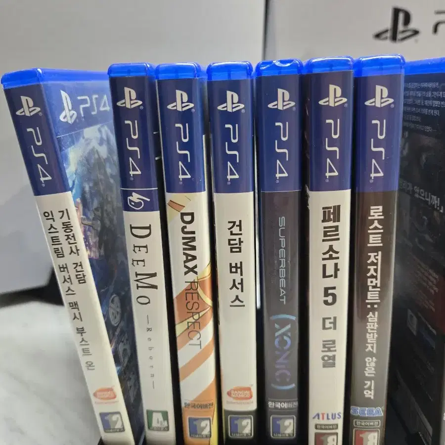 PS5디스크에디션+듀얼센스+타이틀판매 합니다.