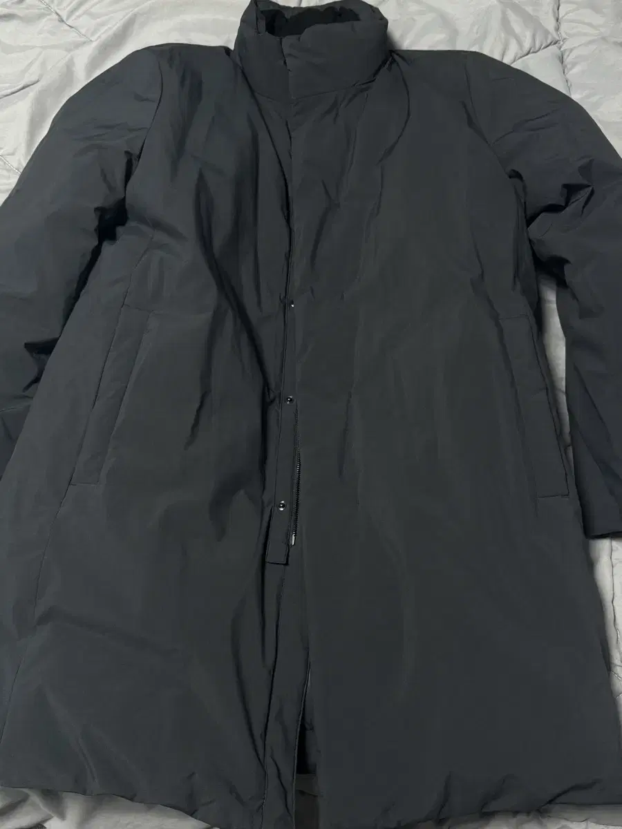 100% Giozia goose down puffer coat