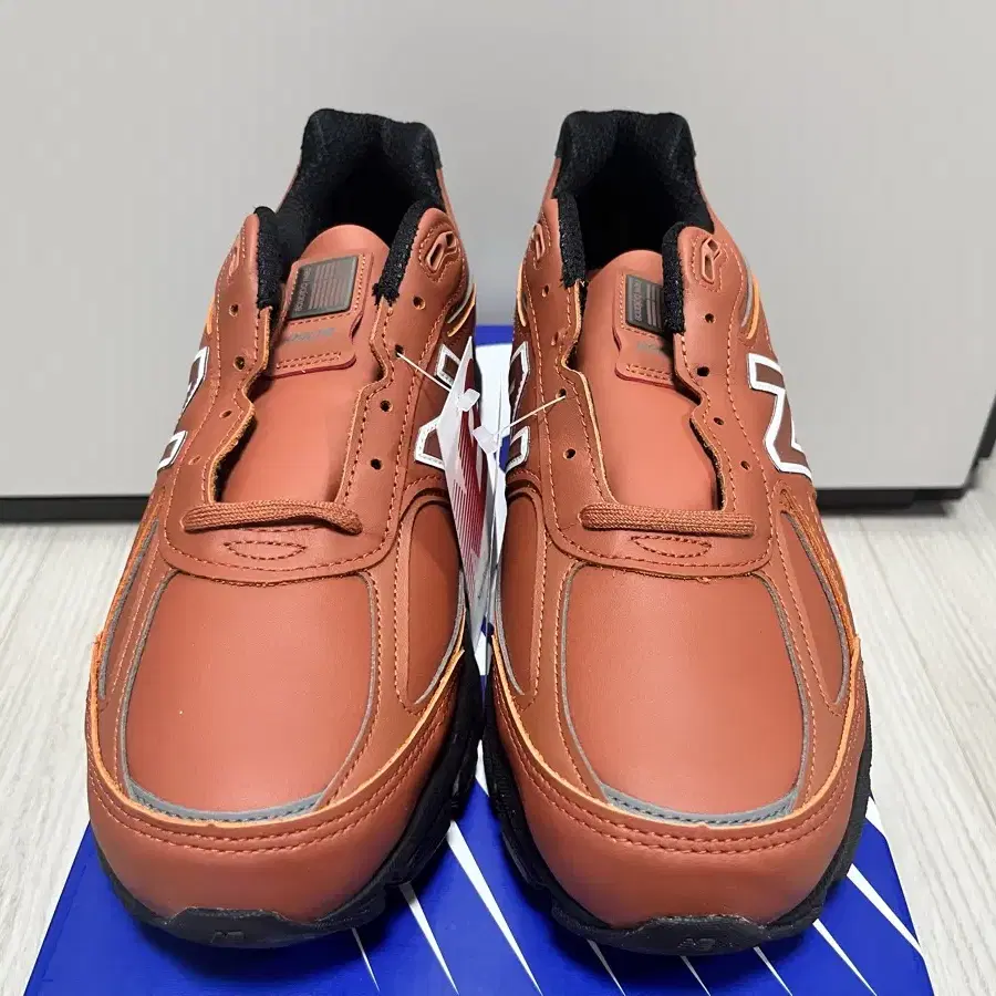 990v4 마호가니블랙 270