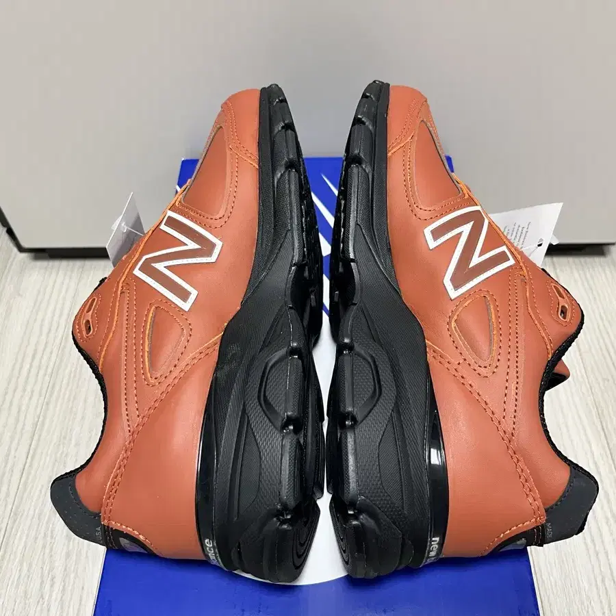 990v4 마호가니블랙 270