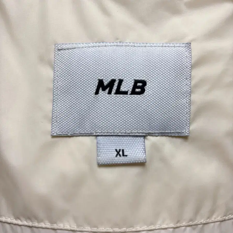 MLB 패딩 XL