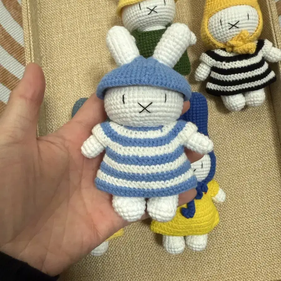 핸드메이드 코바늘 손뜨개 모자 미피 miffy 뜨개 인형 키링