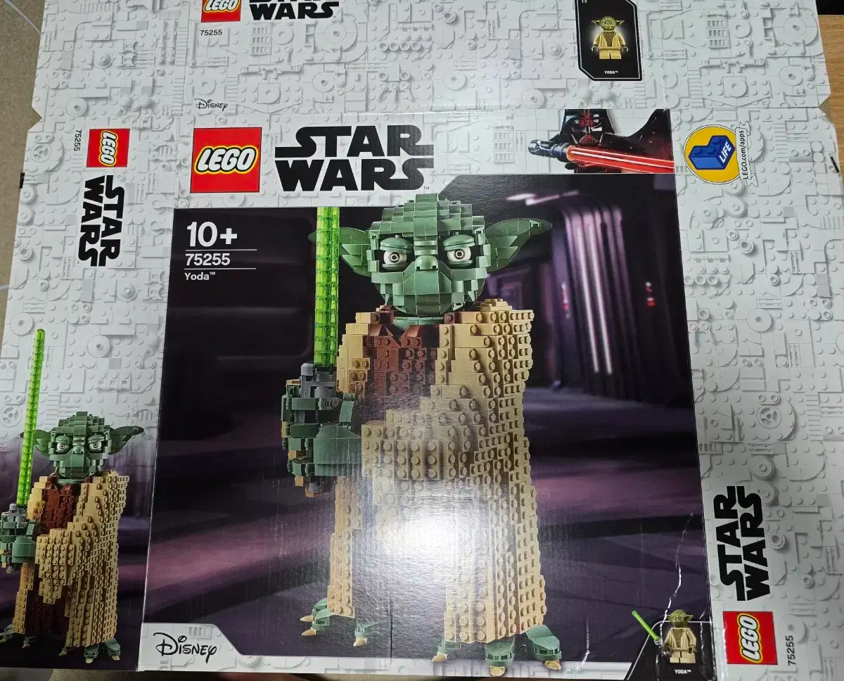 LEGO Yoda