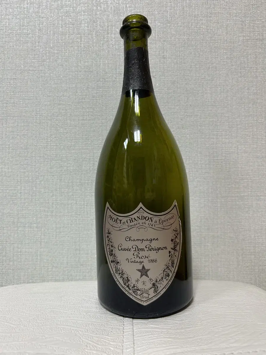 Dom Perignon 1986 Old Vintage Airman Hanbin