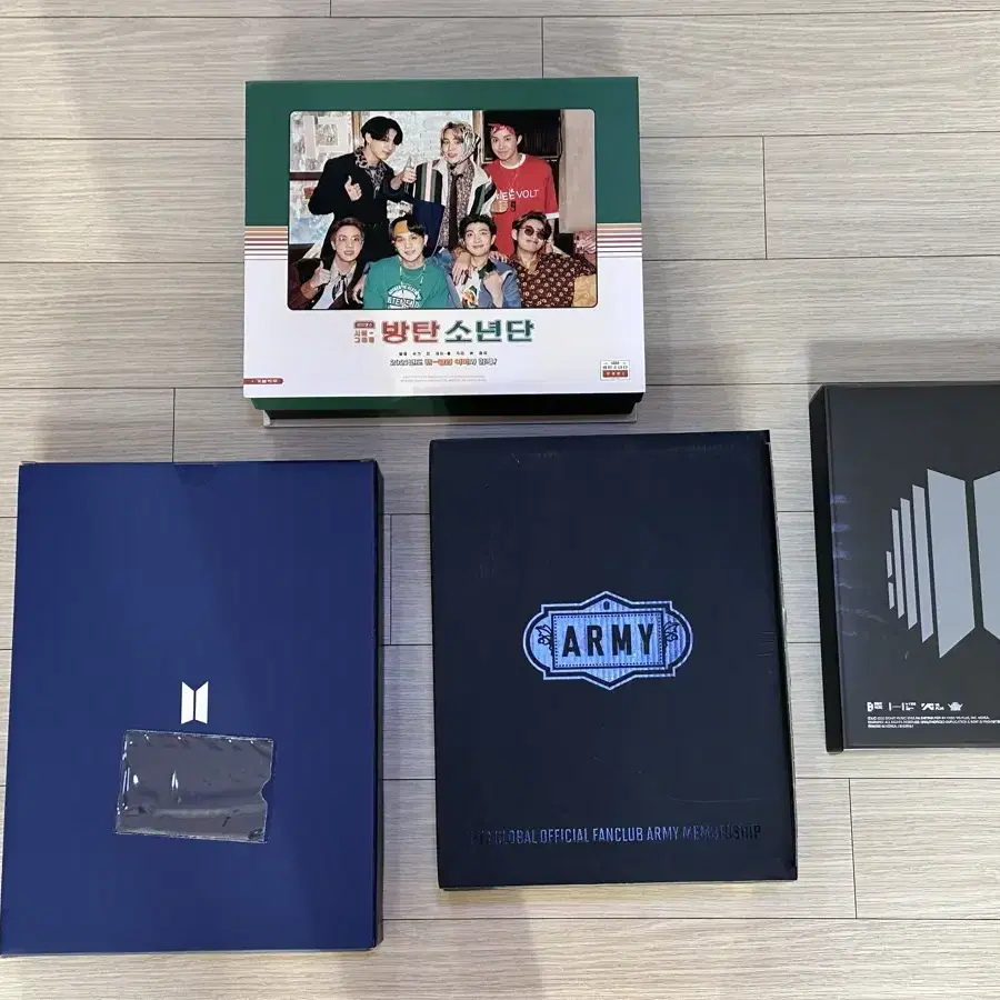 (일괄) 방탄소년단 앨범 + 시그dvd + 멤버십 키트 2개