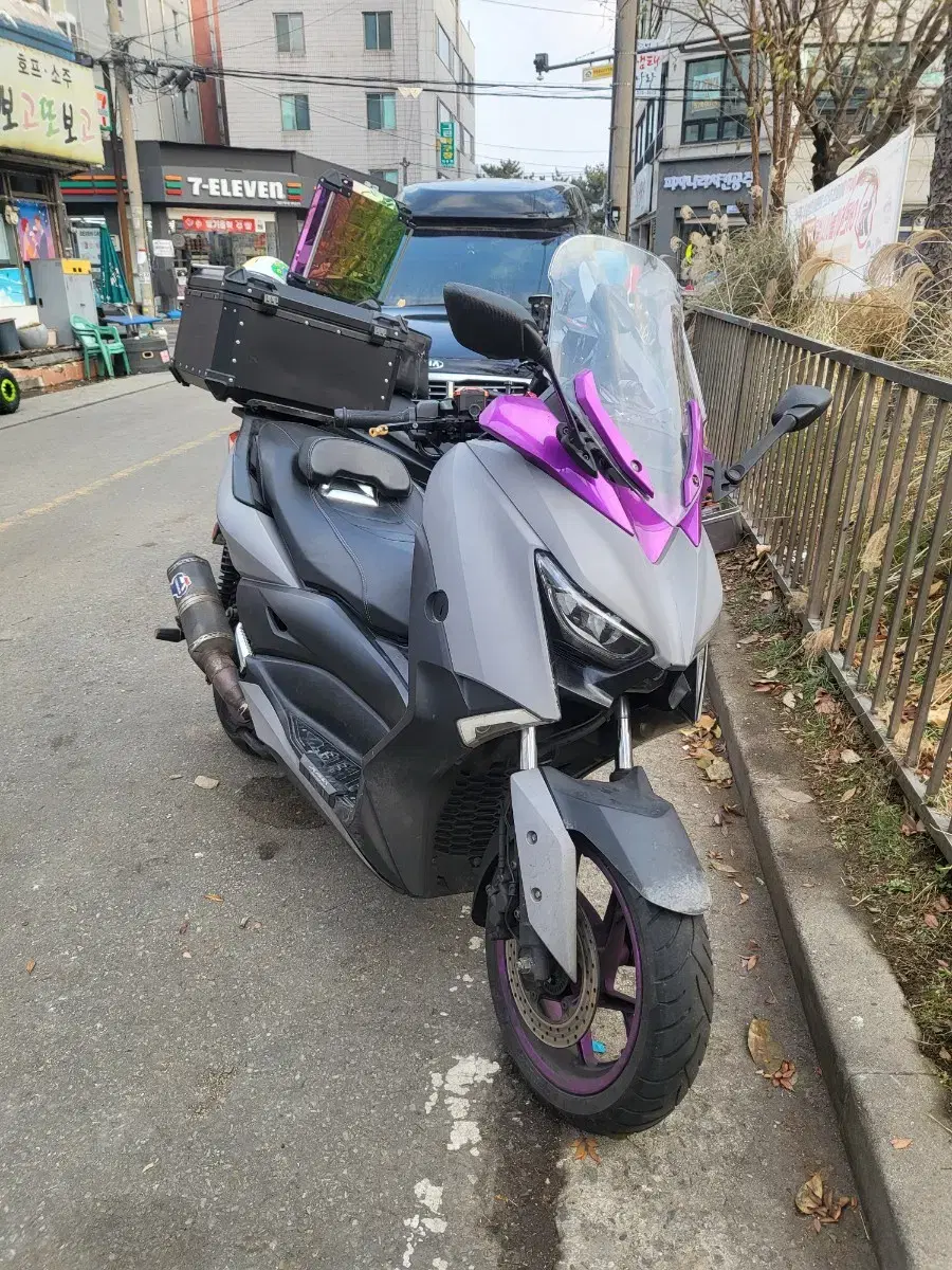 xmax300 20년식