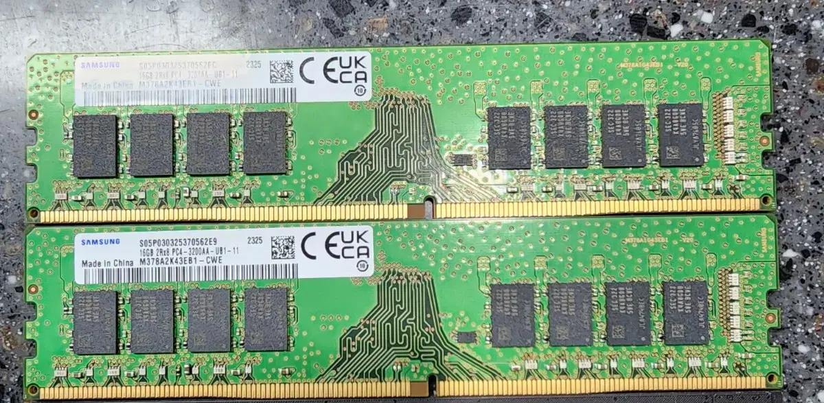 삼성 RAM DDR4 16G 25600(3200) 데스크탑용 팝니다