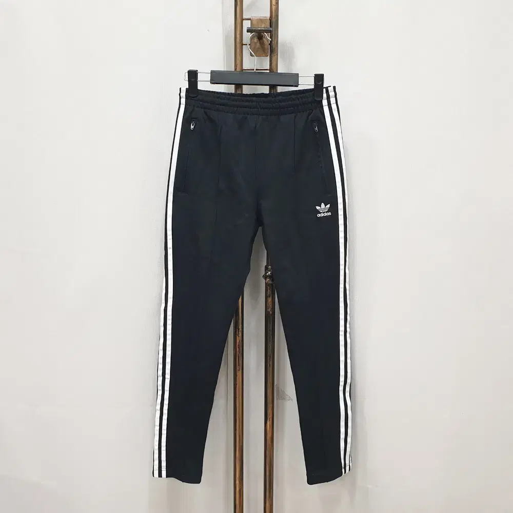 (JJ25426) Adidas Superstar Pants XS (25-26)