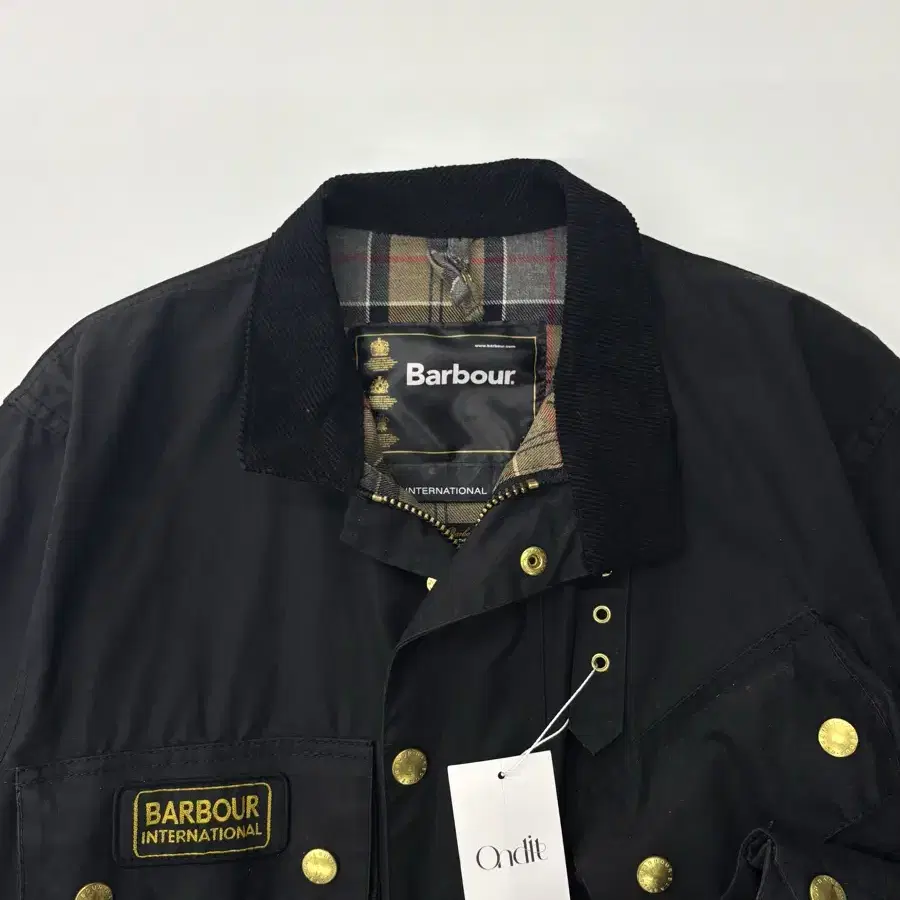 Barbour 바버 인터네셔널 벨티드 왁스자켓 블랙