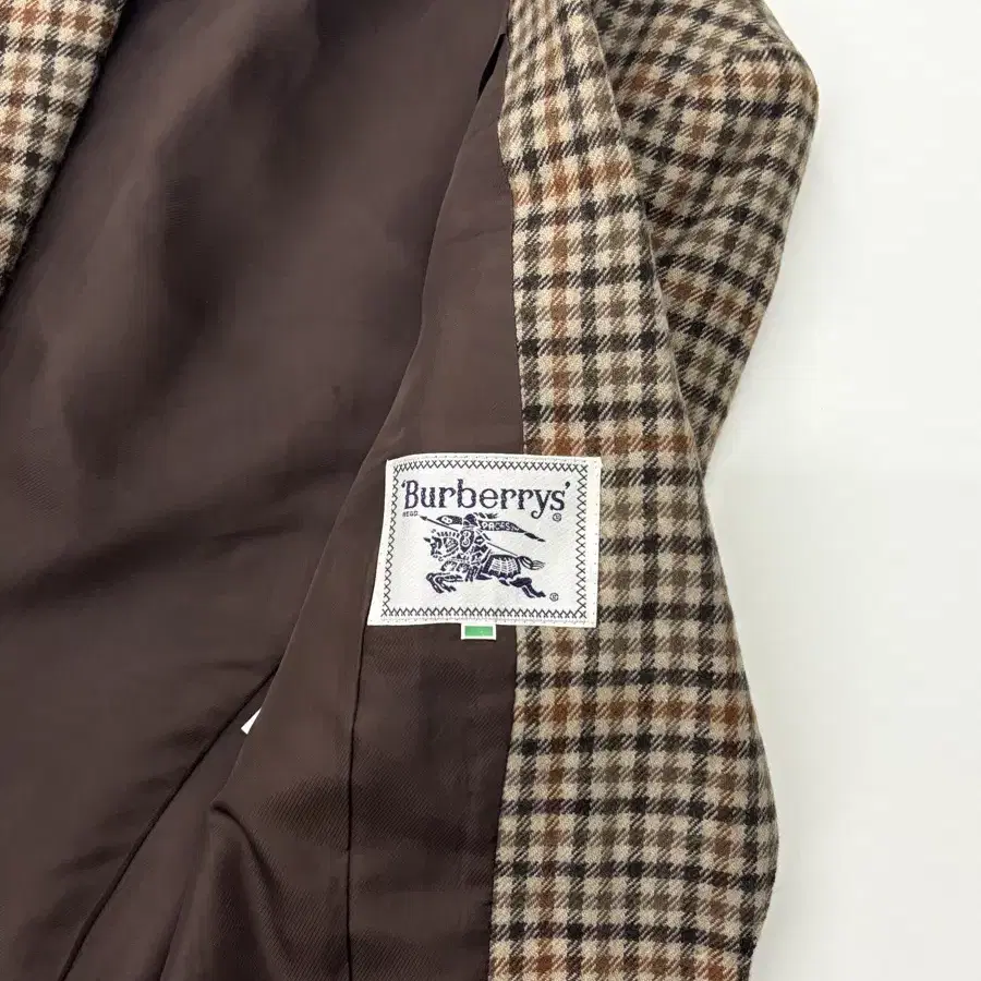 Burberry 버버리 투버튼 체크 블레이저