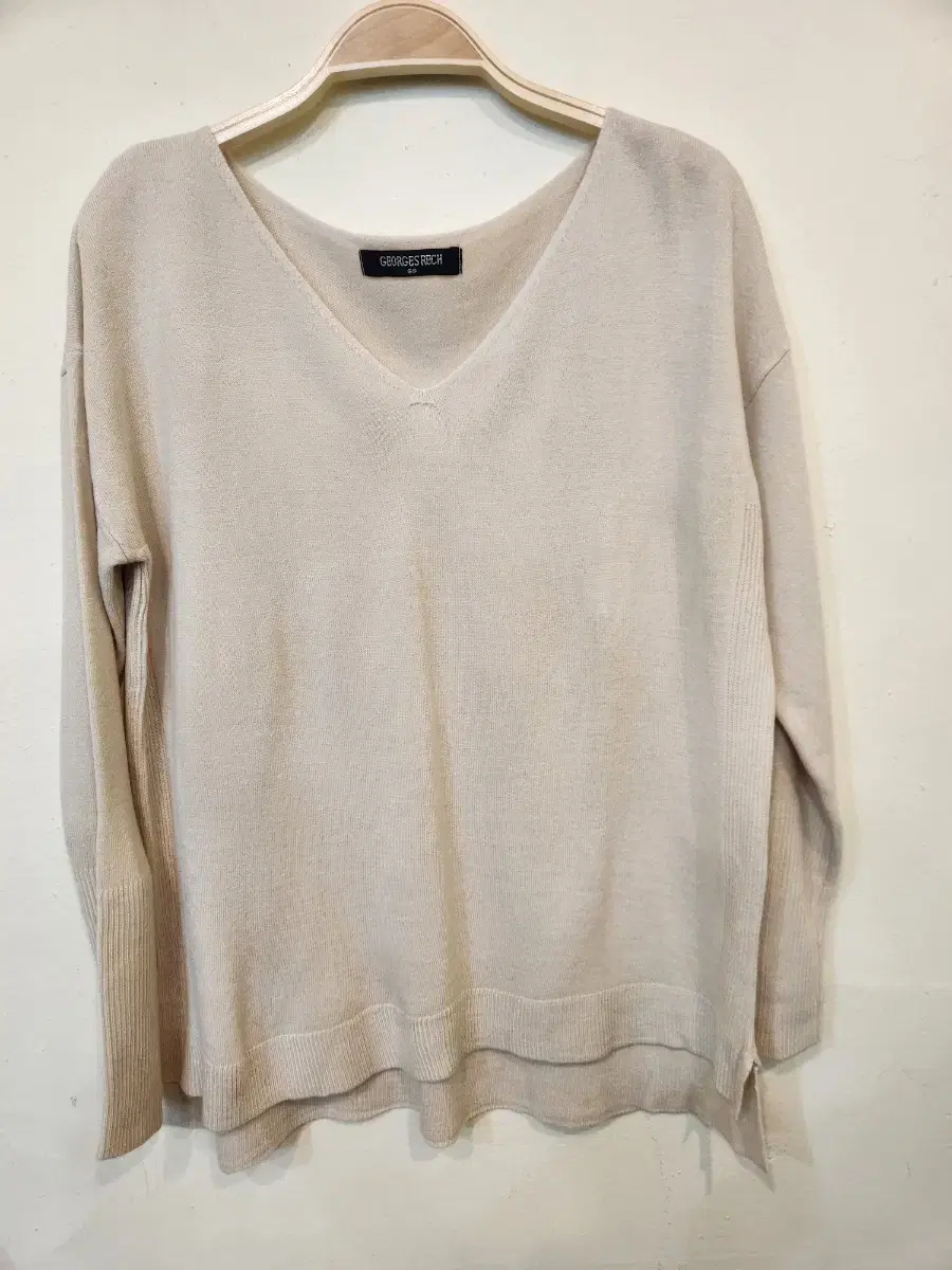 Georginesh V-neck Knit