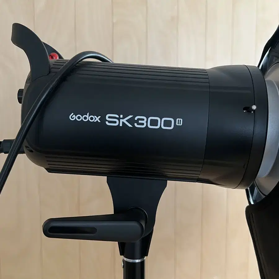 고독스 SK300 II 스튜디오 조명 세트