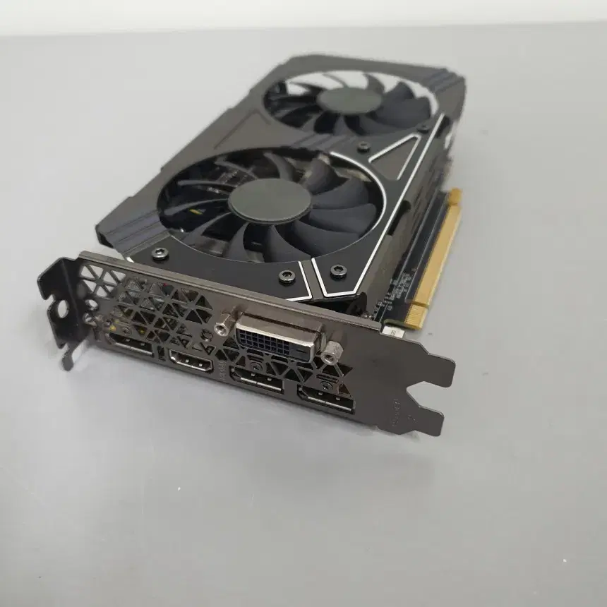 [무료배송] 중고 조텍 GTX 1060 3GB 게이밍 그래픽카드