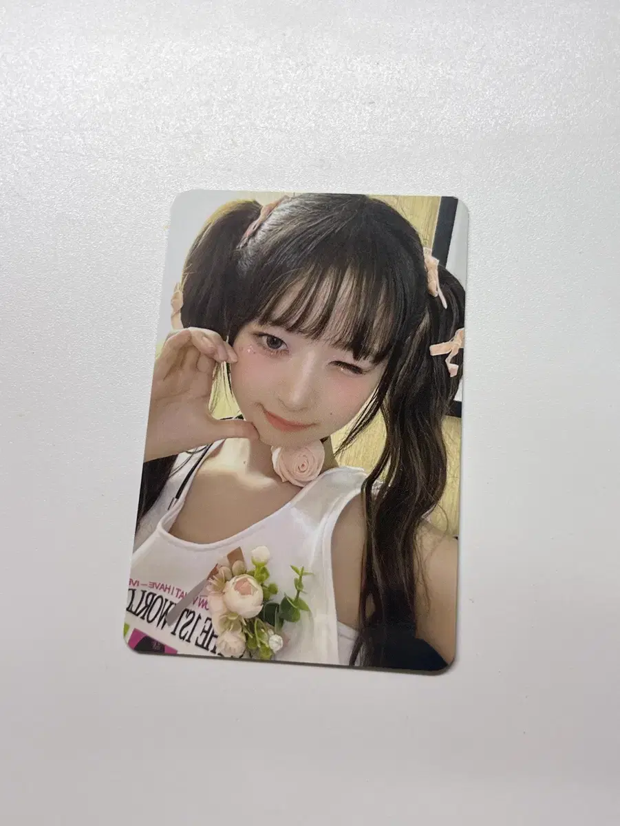 eyebraceslocationsminephotocard packssell yujin rayseeseo leeseo wonyoung