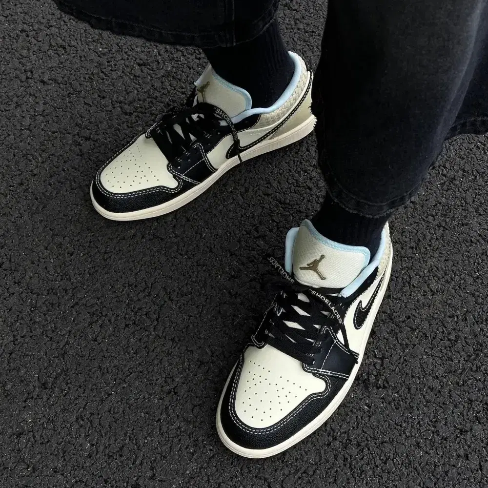 Jordan 1 ROW SE Coconut Milk Muslin