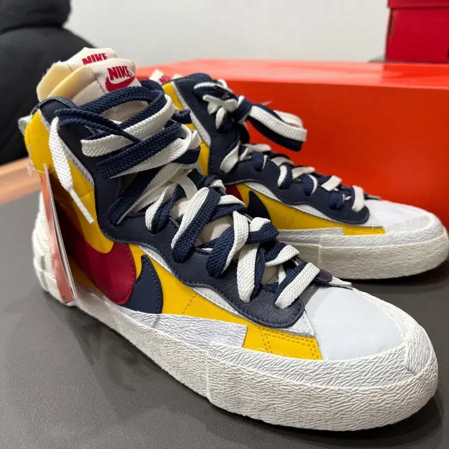 Nike x Sacai Blazer Mid 스노비치 275사이즈새상품