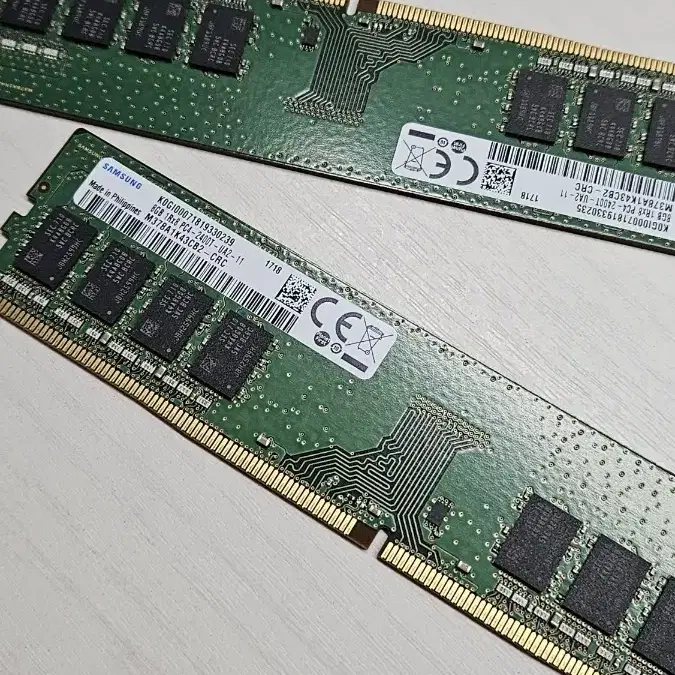 삼성 DDR4 8GB PC4-2400T 2개