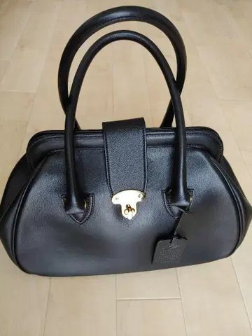 핸드메이드 라이트 블랙 송아지 가죽 닥터 백 금장 장식