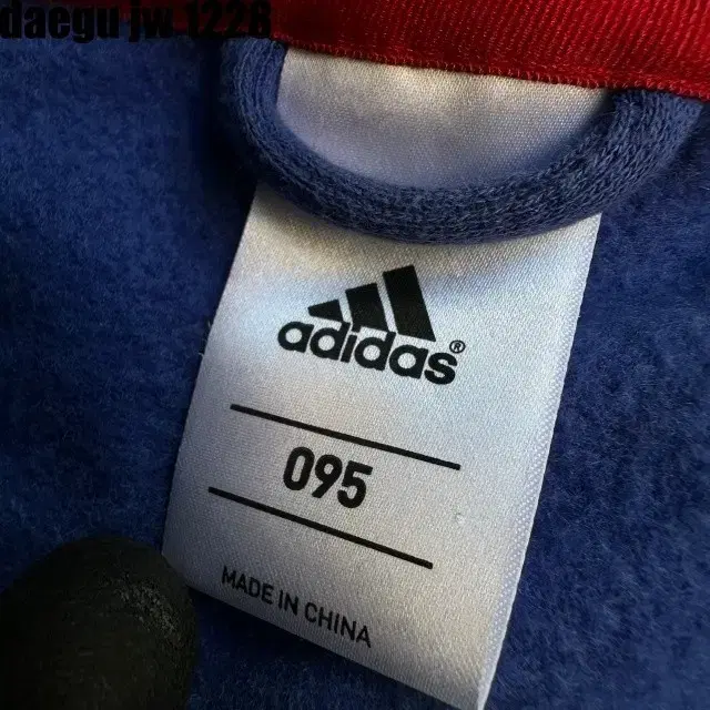 095 ADIDAS ZIPUP 아디다스 집업 첼시