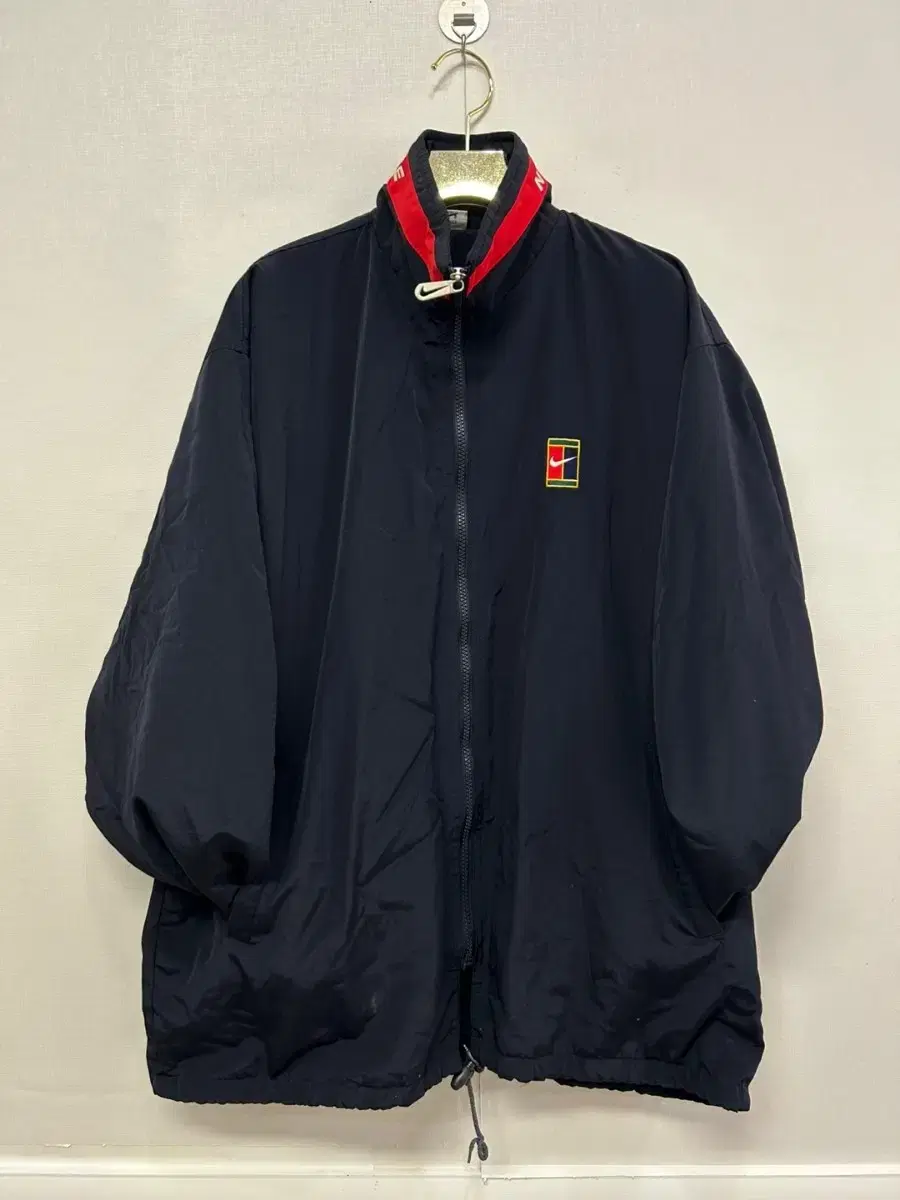 Nike Heritage Men's Windbreaker Size 110