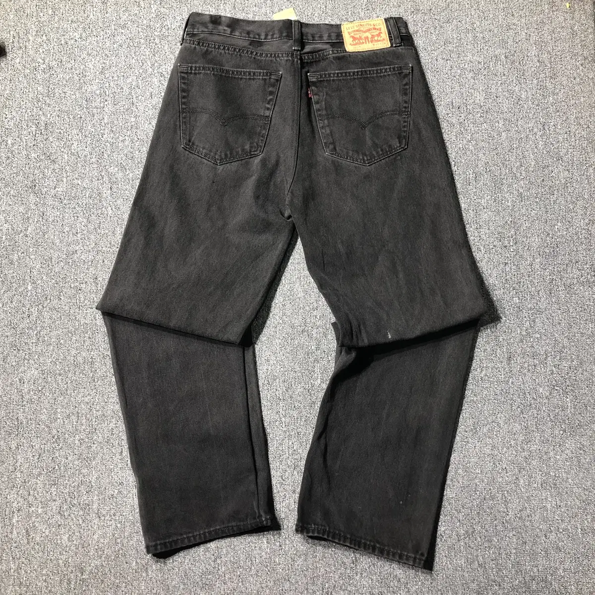 Levis 550 black denim pants (31) OLD6669