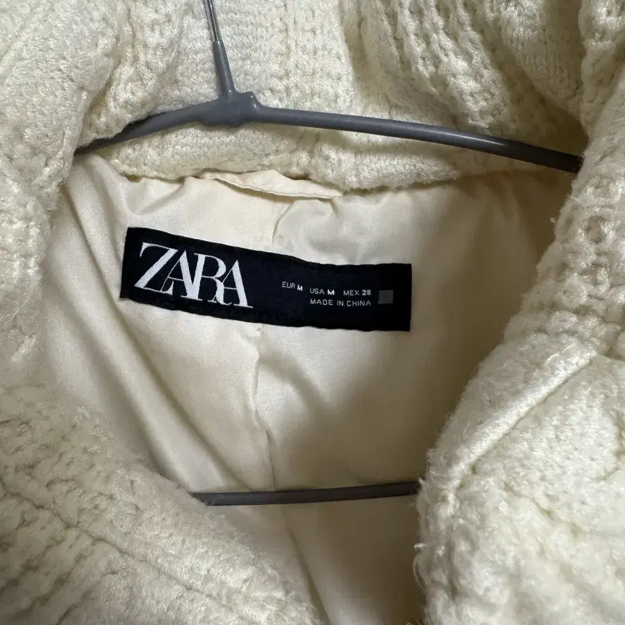 자라 zara 패딩