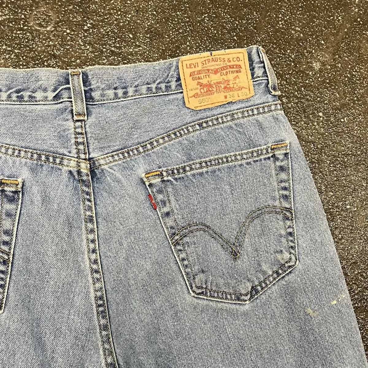 00s Levis 560 배기 팬츠 (36)