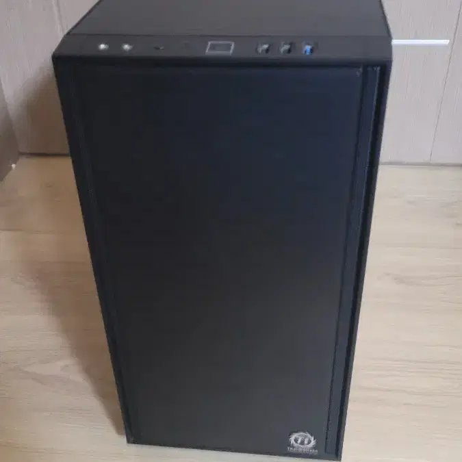 써멀테이크 Versa H17 PC케이스(M-ATX)