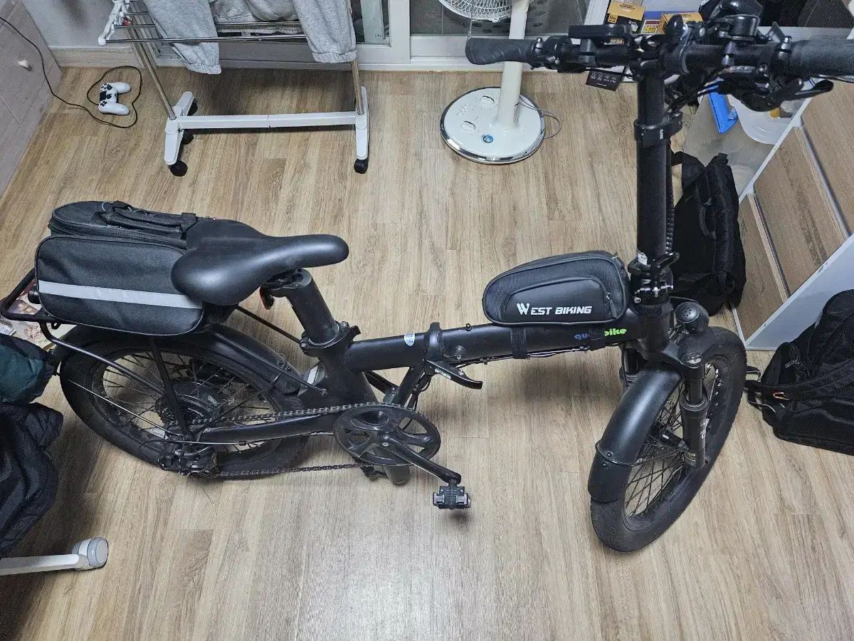 Quality electric bike 220 keys for sale (almost new)