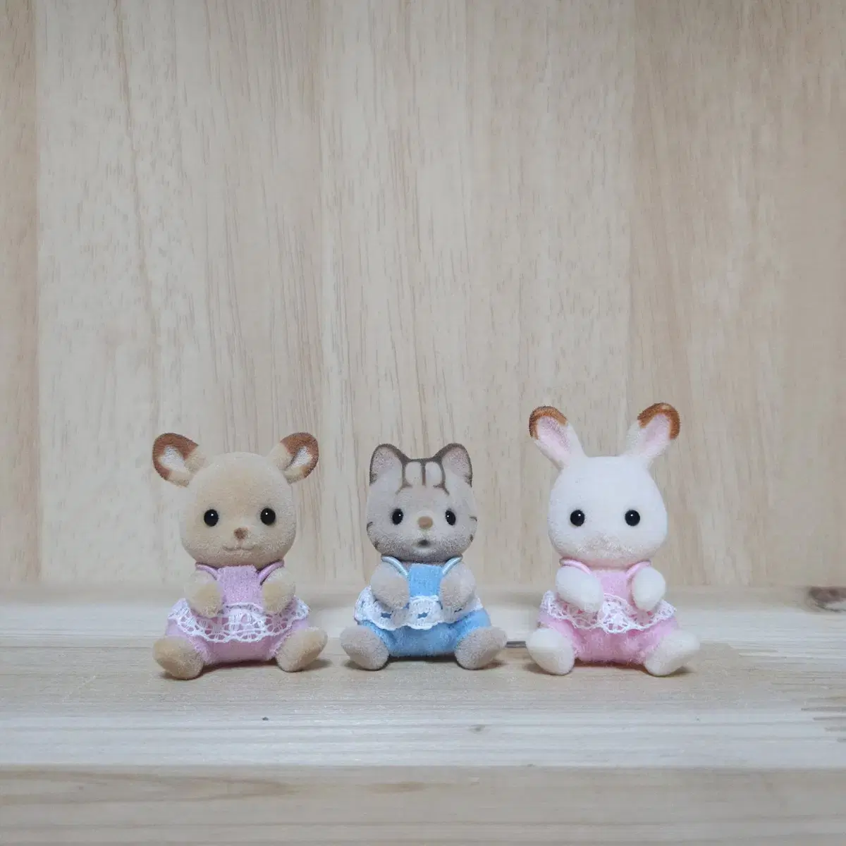 [Sylvanian] (in bulk) sitting baby