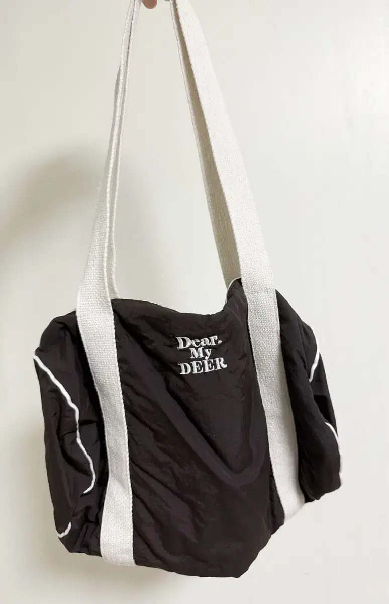 DearMyDeer Sells DEAR MY DEER Bags