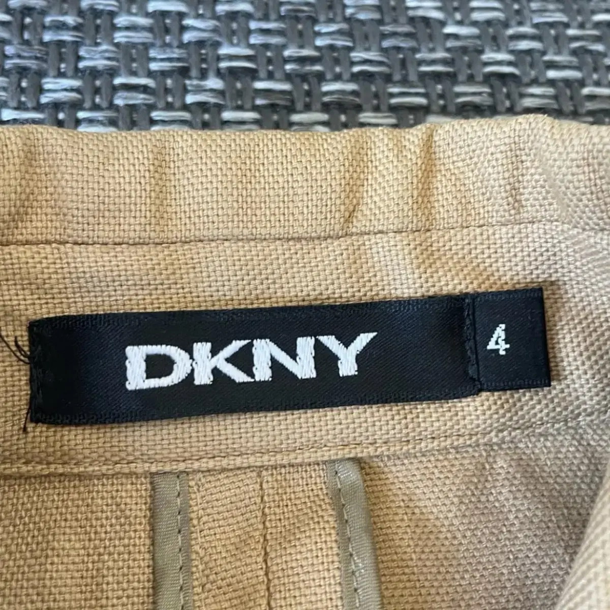 DKNY 베이지브라운 슬림핏 코튼 숏 자켓