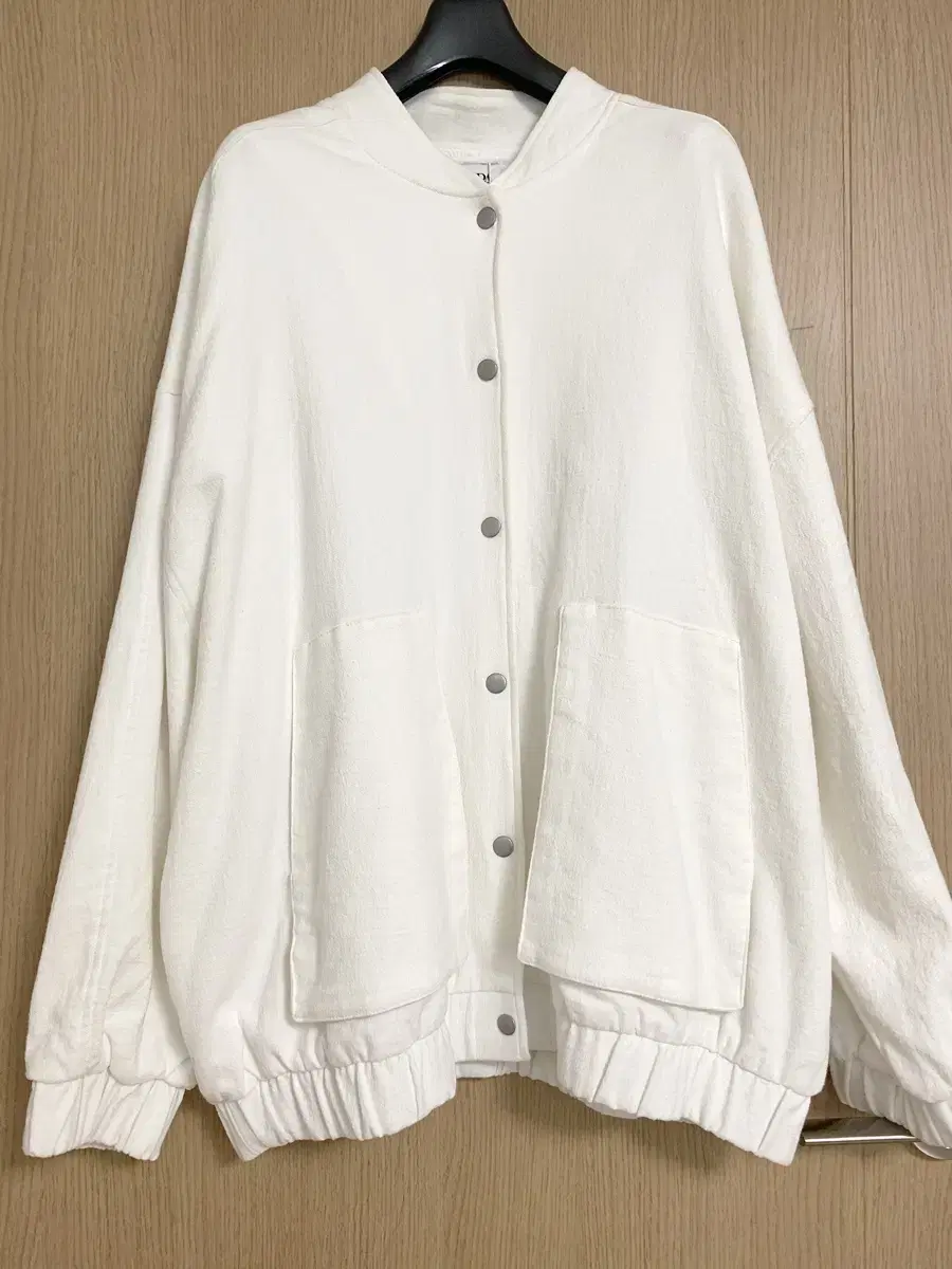 Home / ZARA Linen-blend bomber jacket M-L