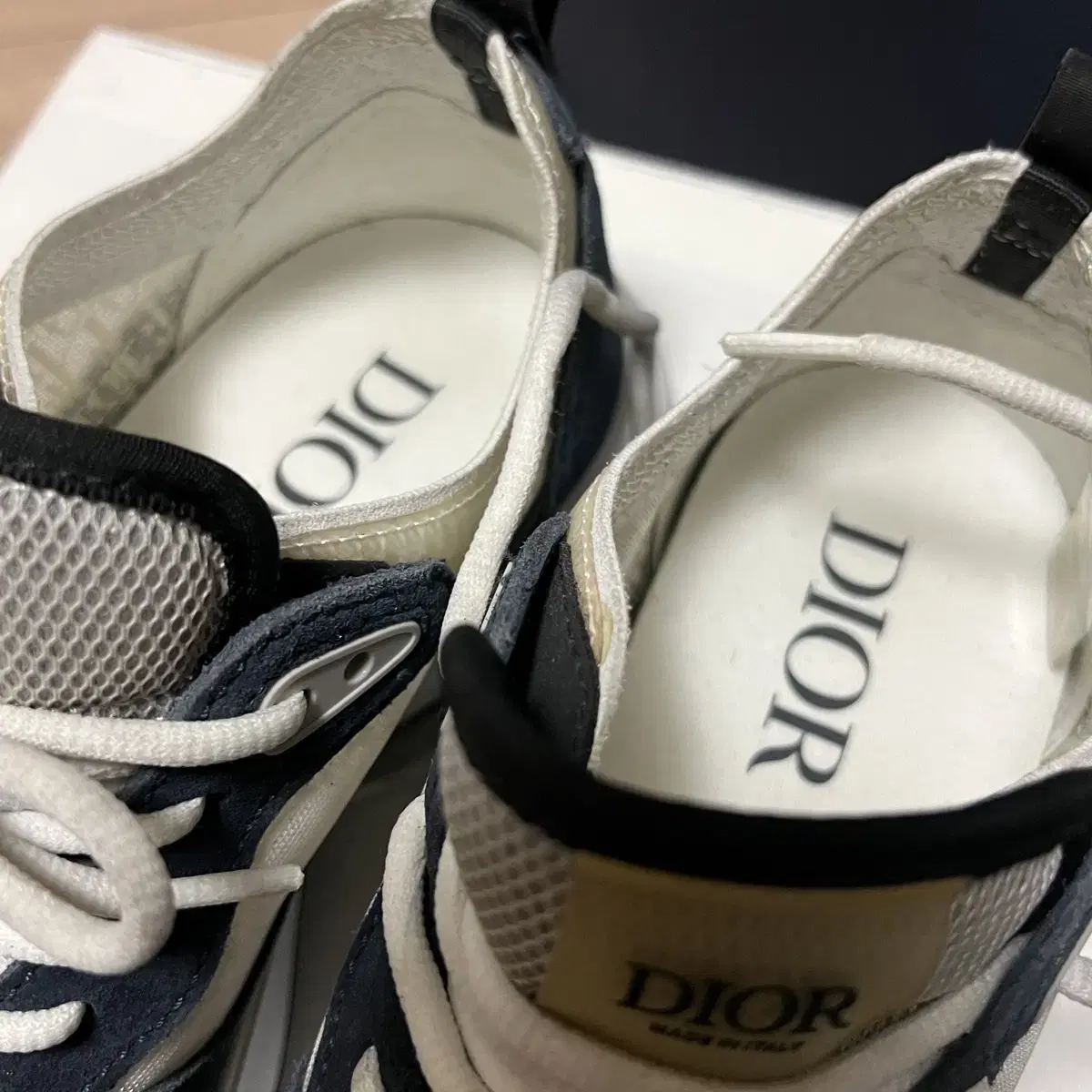 DIOR 디올 B25 러너 스니커즈 네이비 250