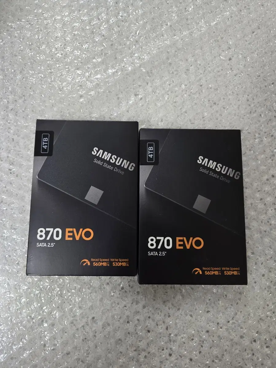 미개봉 정품 삼성전자 SSD 870EVO 4TB 팝니다