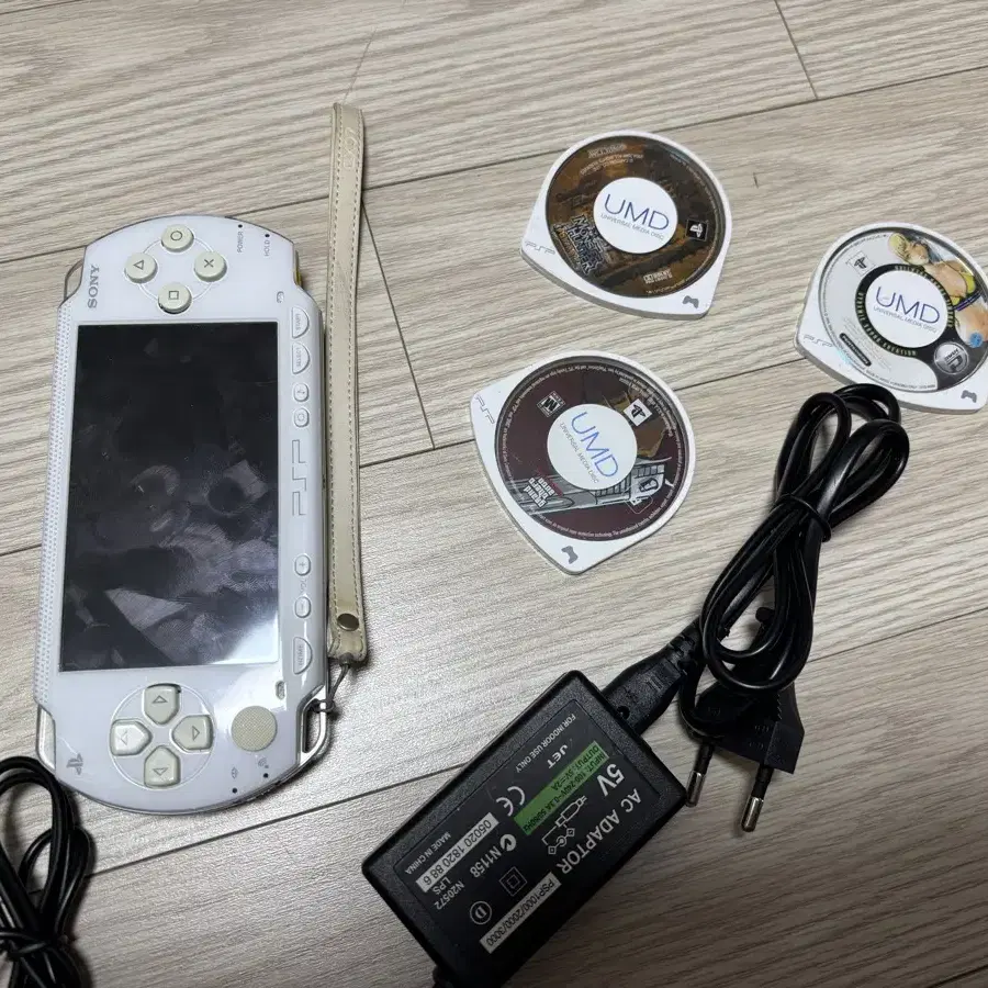 소니 PSP-1005 화이트