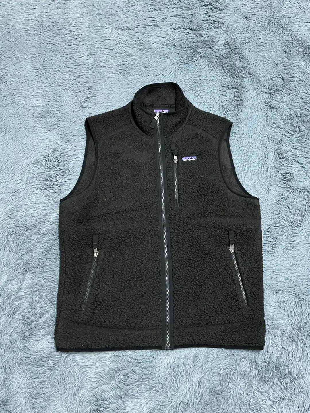 S108 Patagonia Black Puffer Vest Size 100