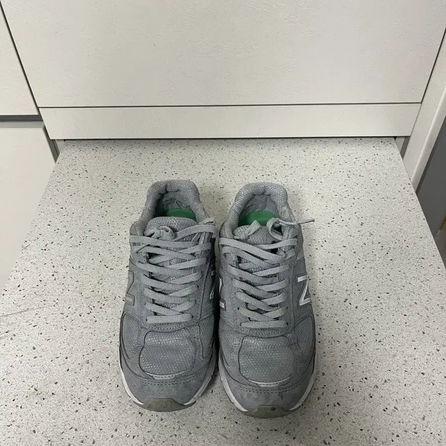 New Balance 990v5 Vegan Grey