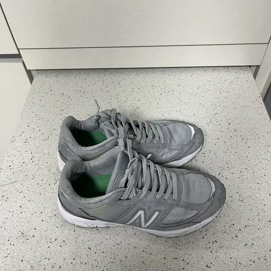 New Balance 990v5 Vegan Grey