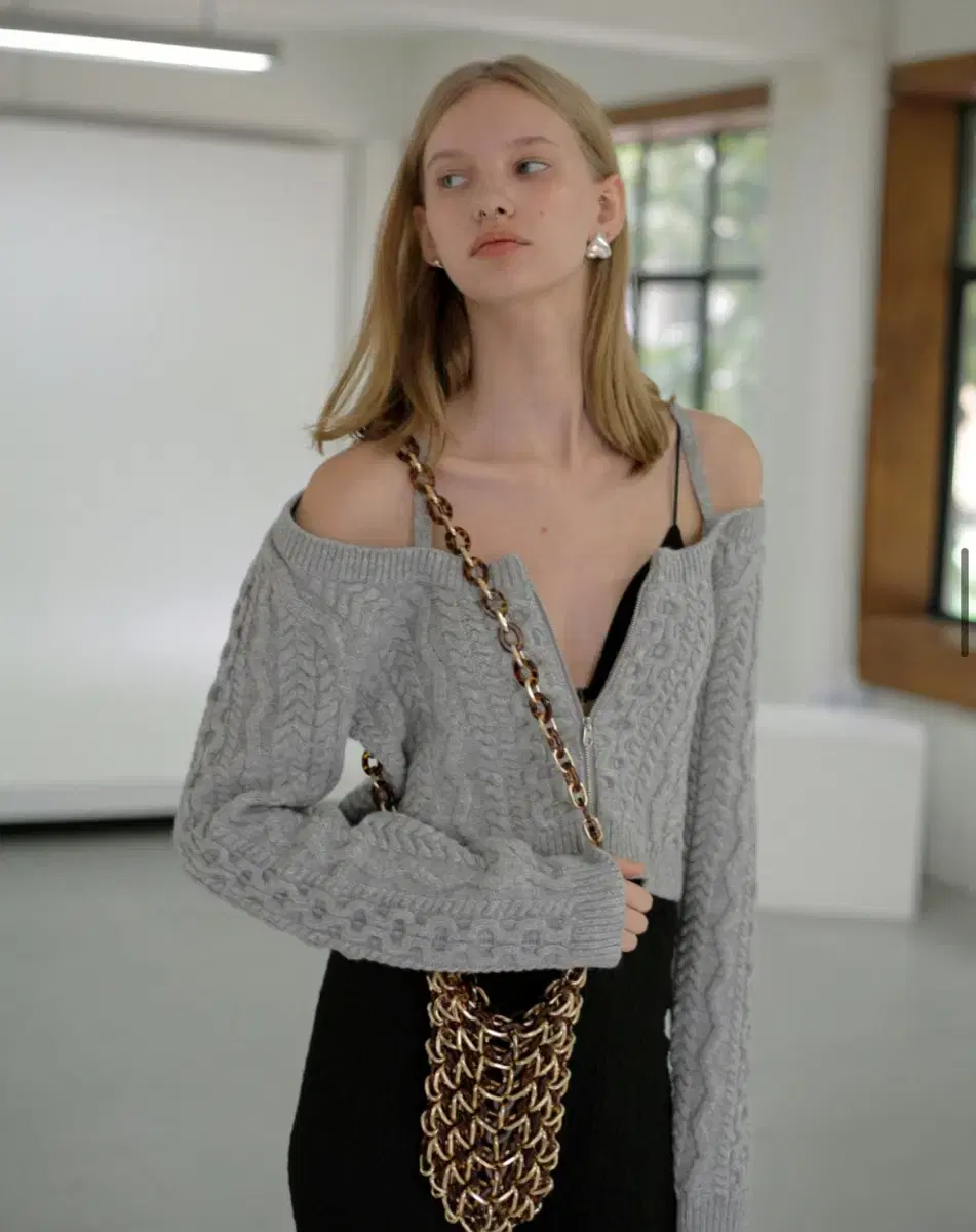 New) Soft Seoul Off Shoulder Knit Cardigan