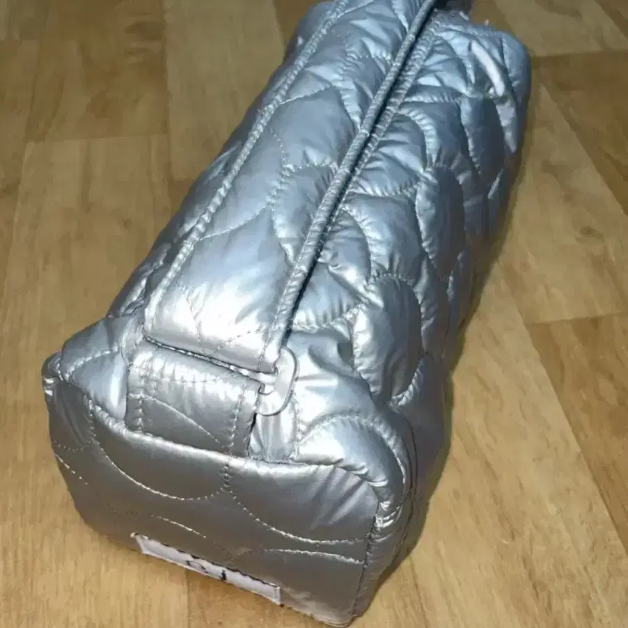 soi snow bag silver 소이 패딩백(1/4까지 할인)