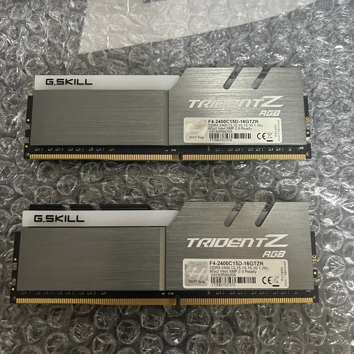 지스킬 트라이던트Z rgb DDR4 16GB (8GB*2)