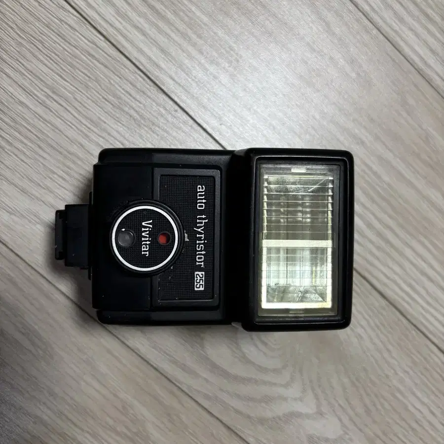 Vivitar Auto Thyristor 255 플래시