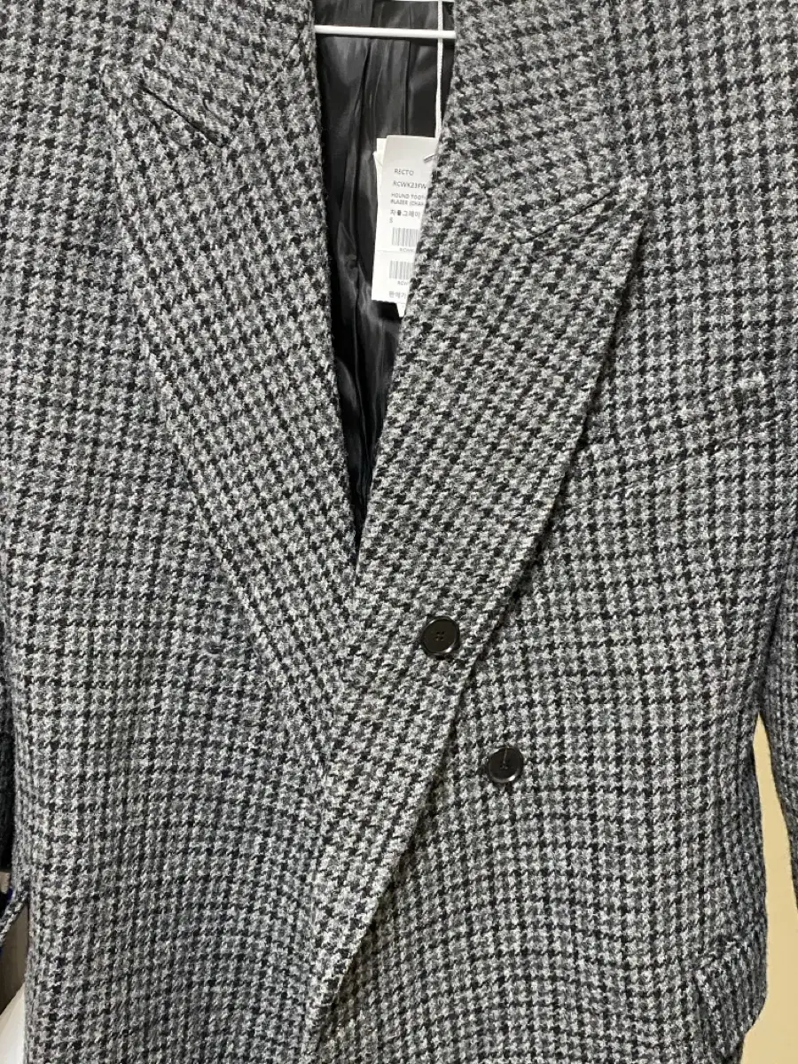 Hound tooth check hourglass blazer