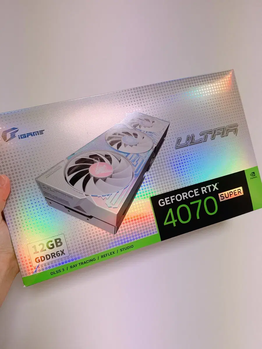 RTX 4070 Super 울트라 화이트 판매