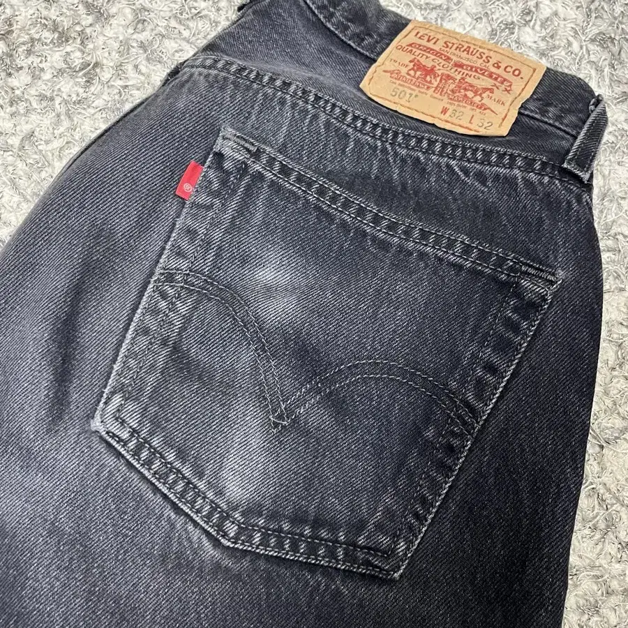 00 levis 501