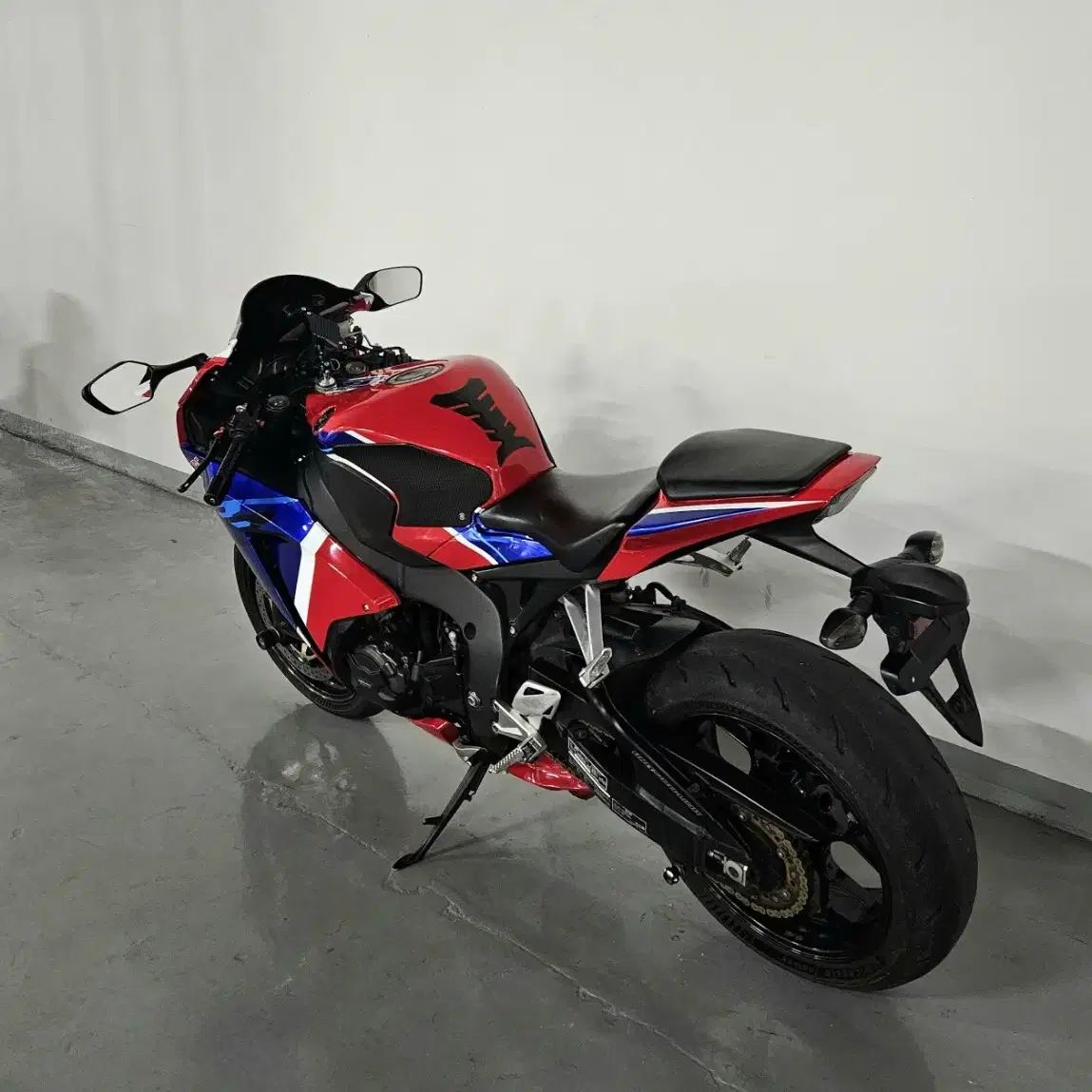 상태 좋은 CBR 1000RR 판매합니다